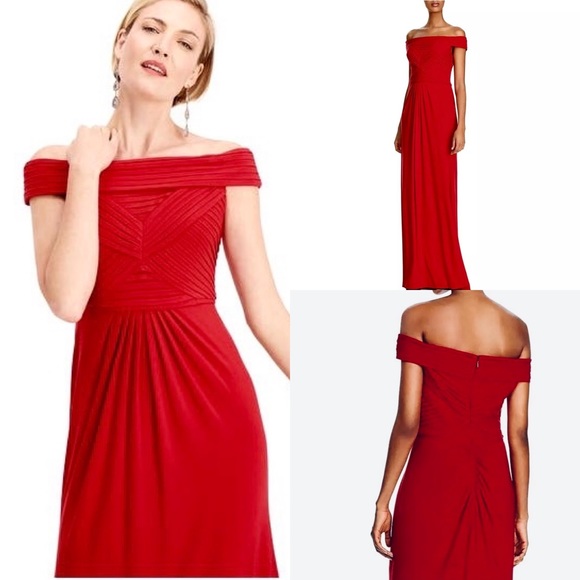 Adrianna Papell Womens Gown Red Size 4 
Pleated Off Shoulder Pintuck - Picture 3 of 10